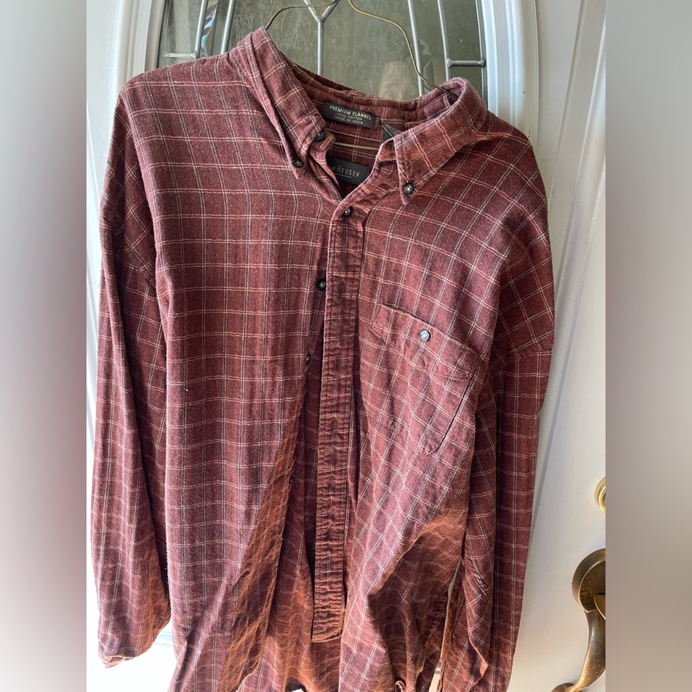 Men's Plaid Button-Up Shirt